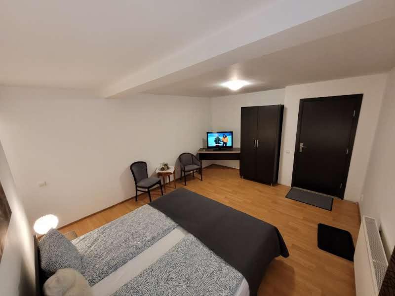 Main Square Apartments & More ブラショフ エクステリア 写真
