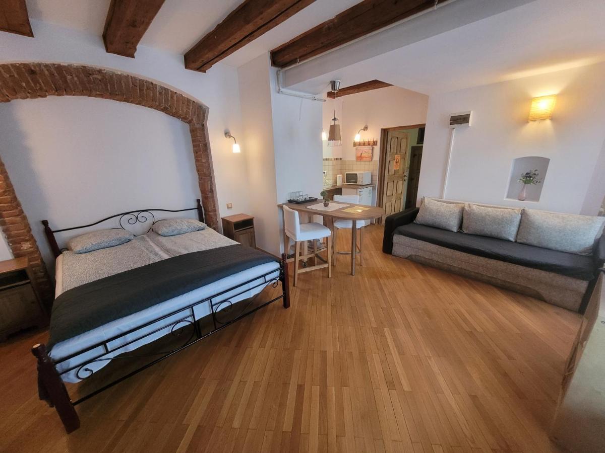 Main Square Apartments & More ブラショフ エクステリア 写真
