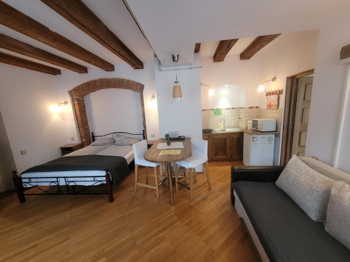 Main Square Apartments & More ブラショフ エクステリア 写真