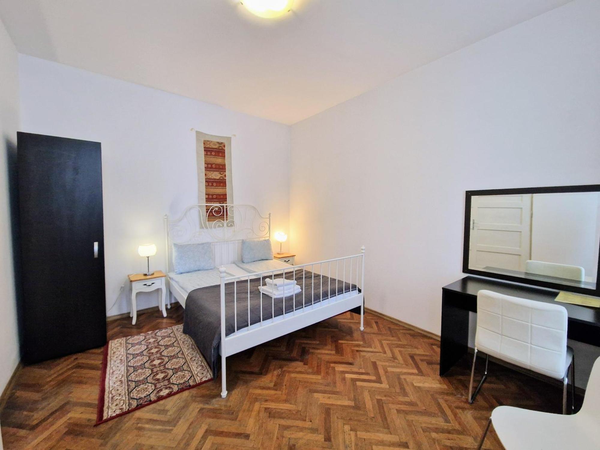 Main Square Apartments & More ブラショフ エクステリア 写真